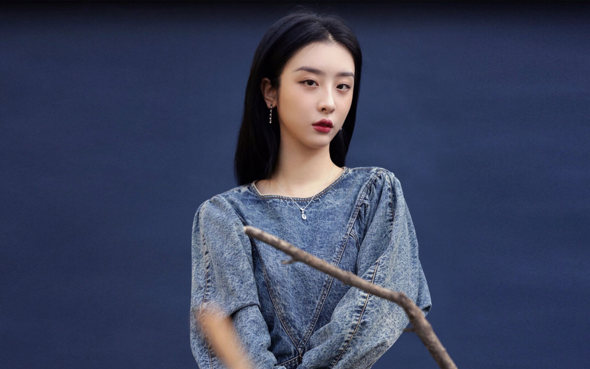 双线狂飙,孤胆英雄如何在绝境中接管比赛