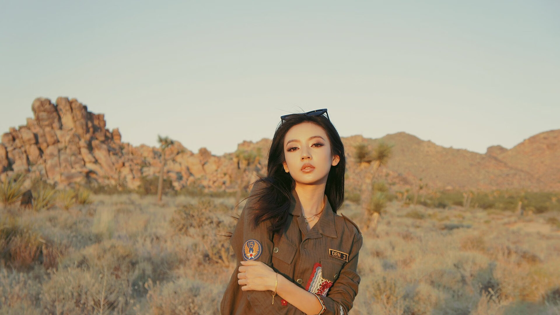 凌空一扣终结悬念！杰伦·格林末节制胜，雄鹿力克顽强上海