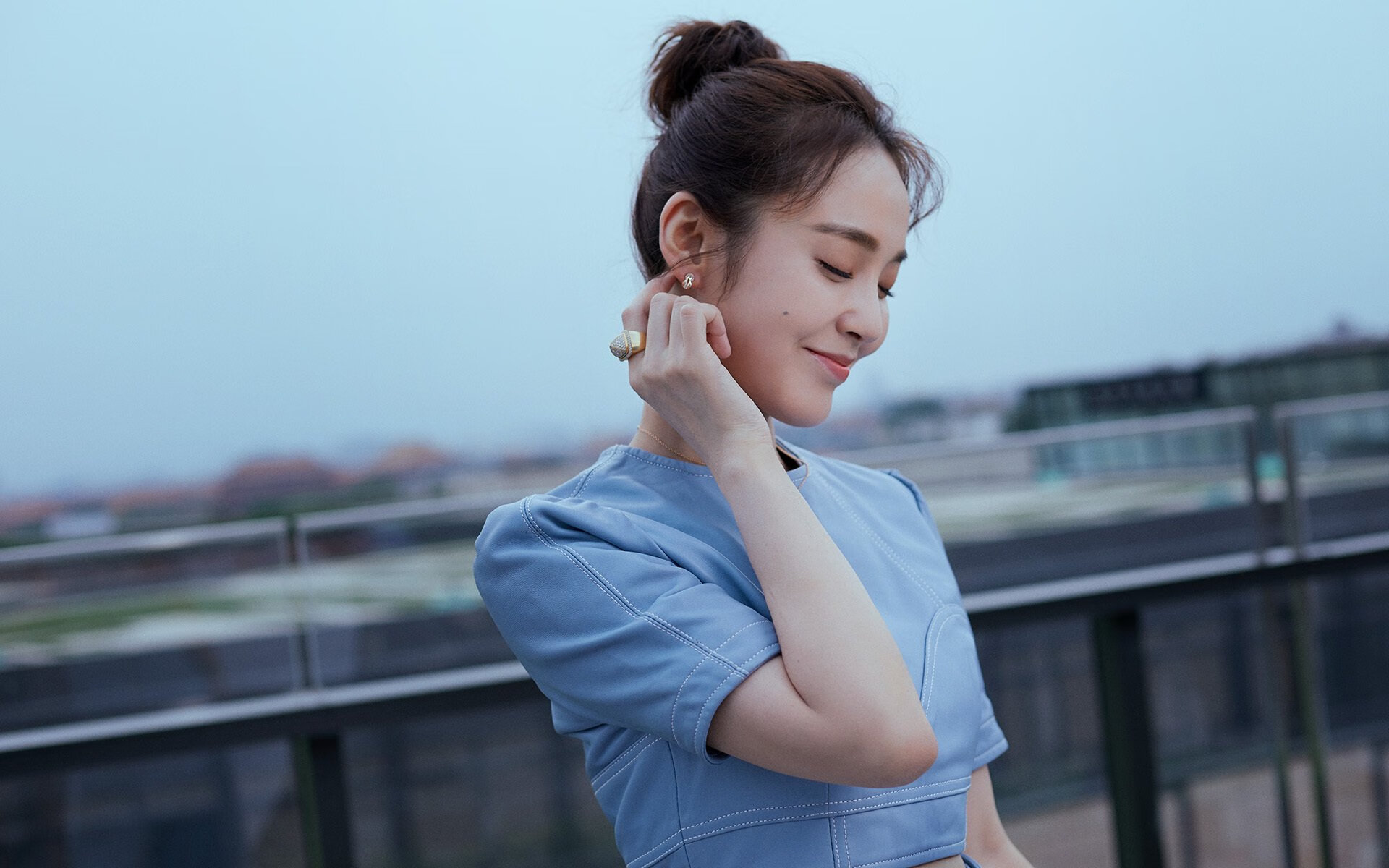 开云体育-极光与音乐的碰撞，当北欧的冷冽遇上中欧的坚韧，B费用魔术点亮2026世界杯G组唯一之夜